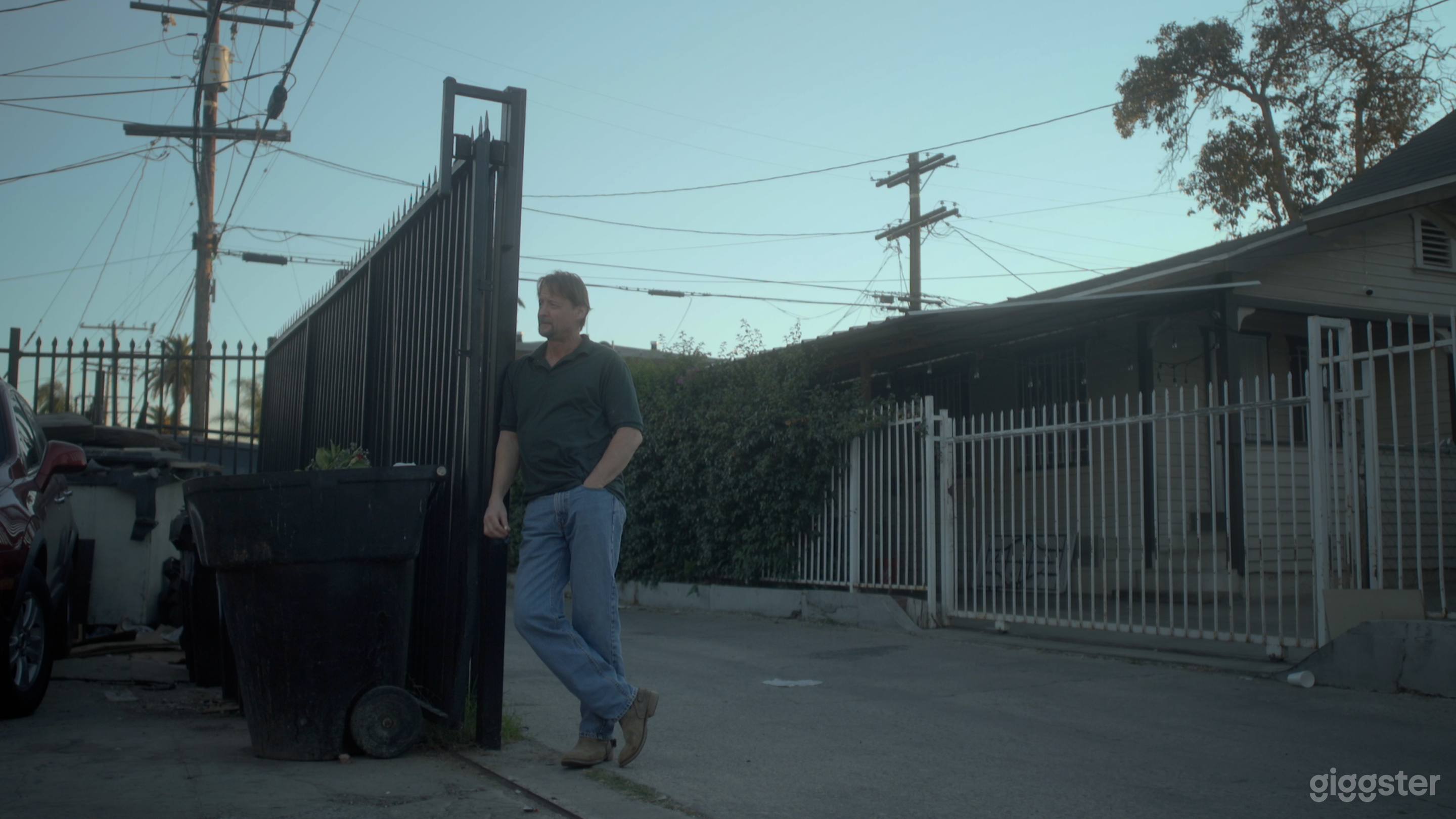 Screen shot of Rear parking lot near Los Angeles alley. 