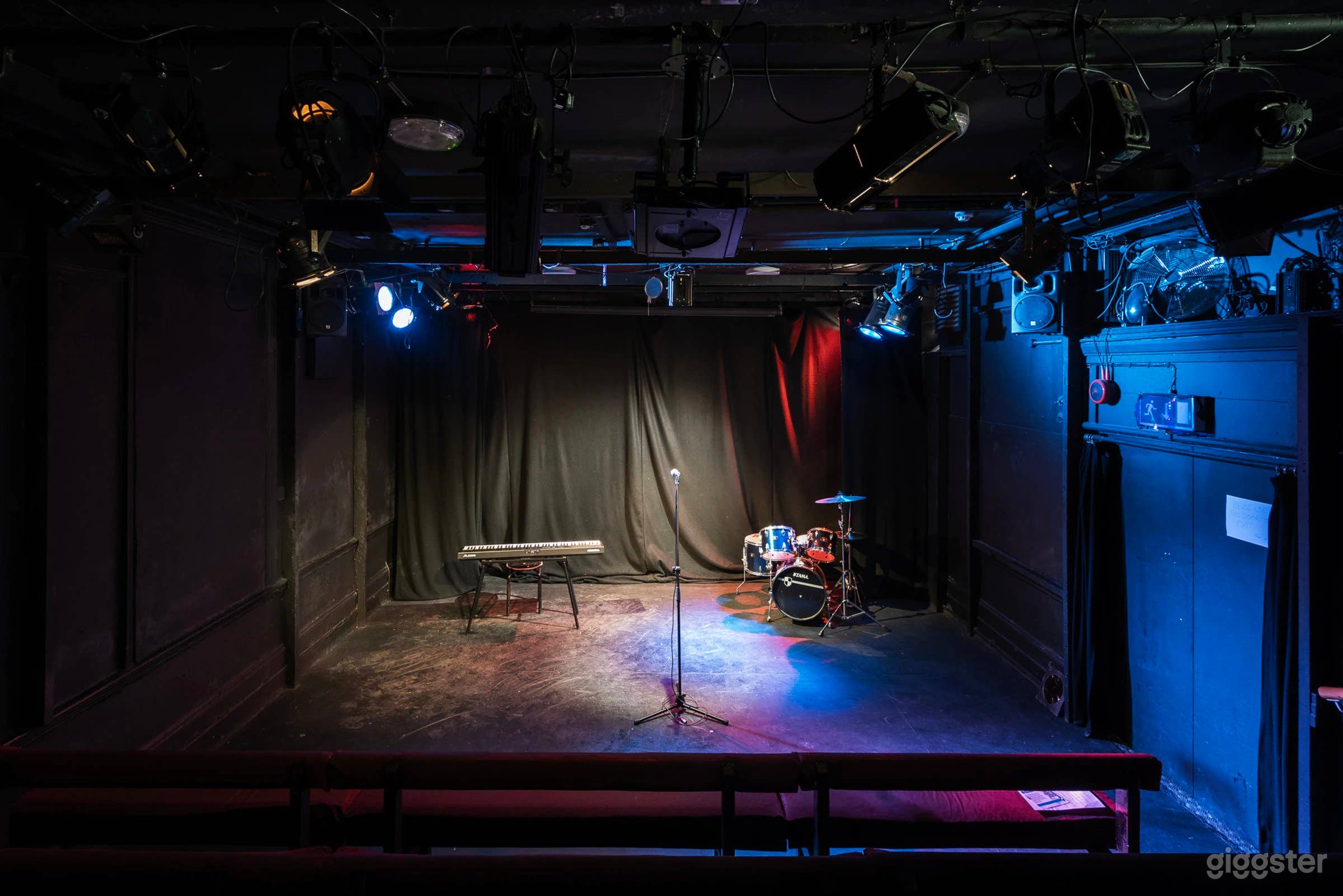 The Etcetera Theatre Photo 1