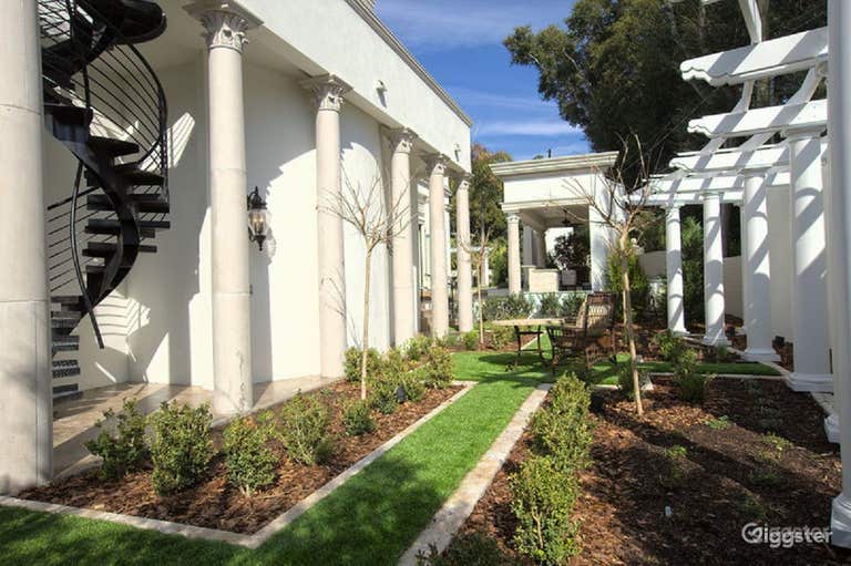  Formal Pool & yard. Film production / Events 