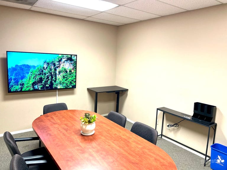  Salle de conférence d’affaires au centre-ville de Chula Vista 
