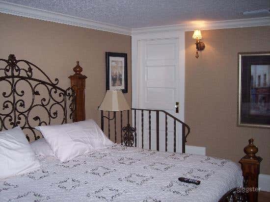 Mesmerized Moon River Suite Room Photo 4