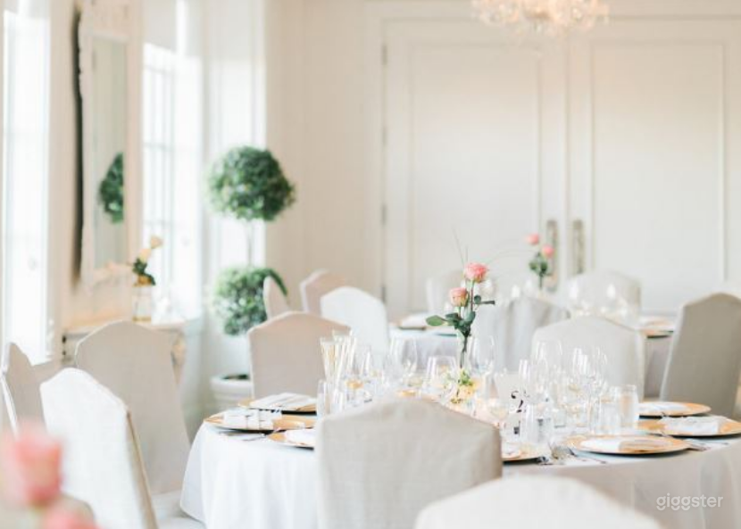 The Parisian Room Photo 1