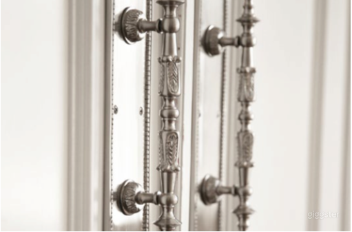 The Parisian Room Photo 3