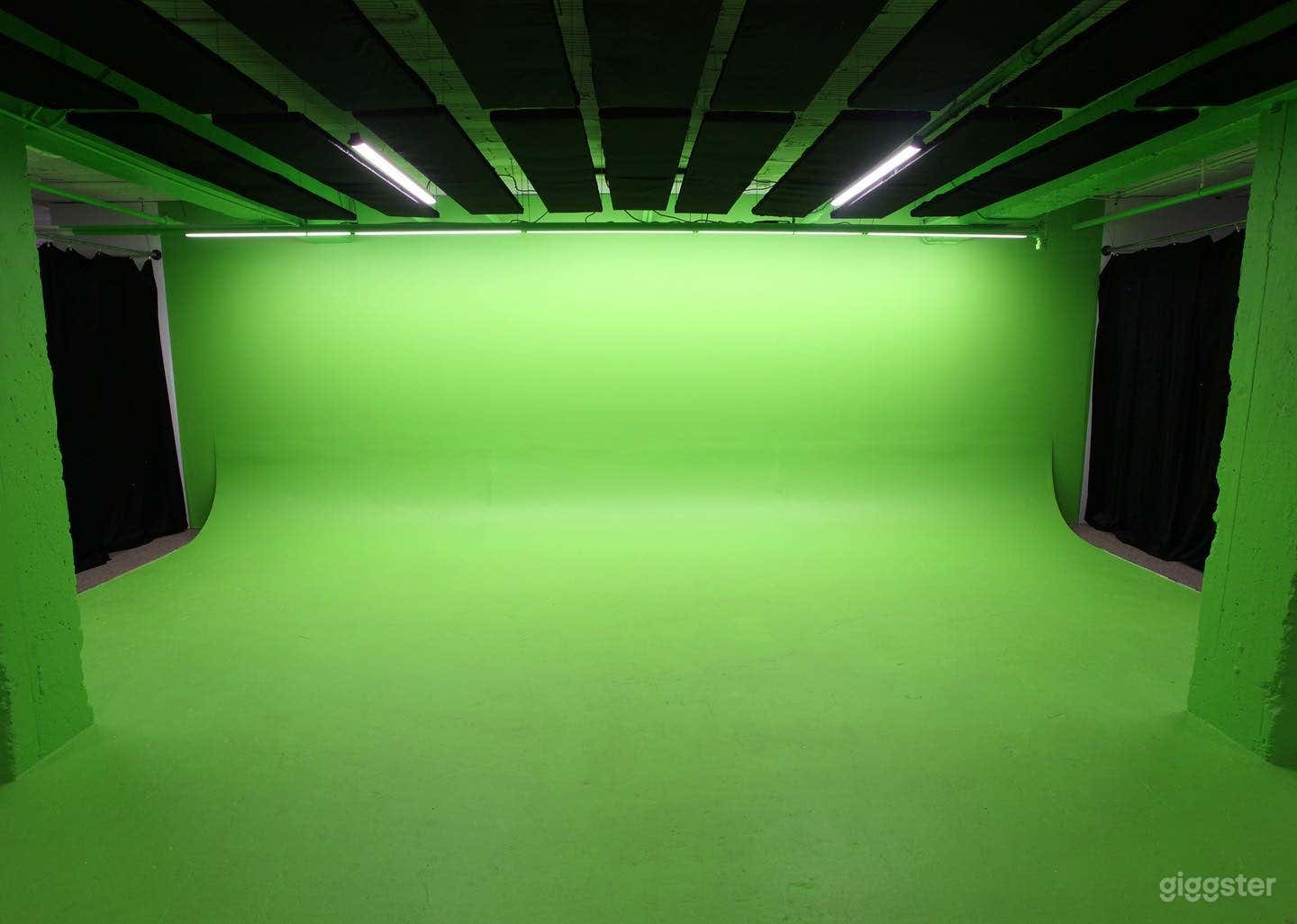 25ft Green Screen Cyc Wall - Great For Music Video Photo 2