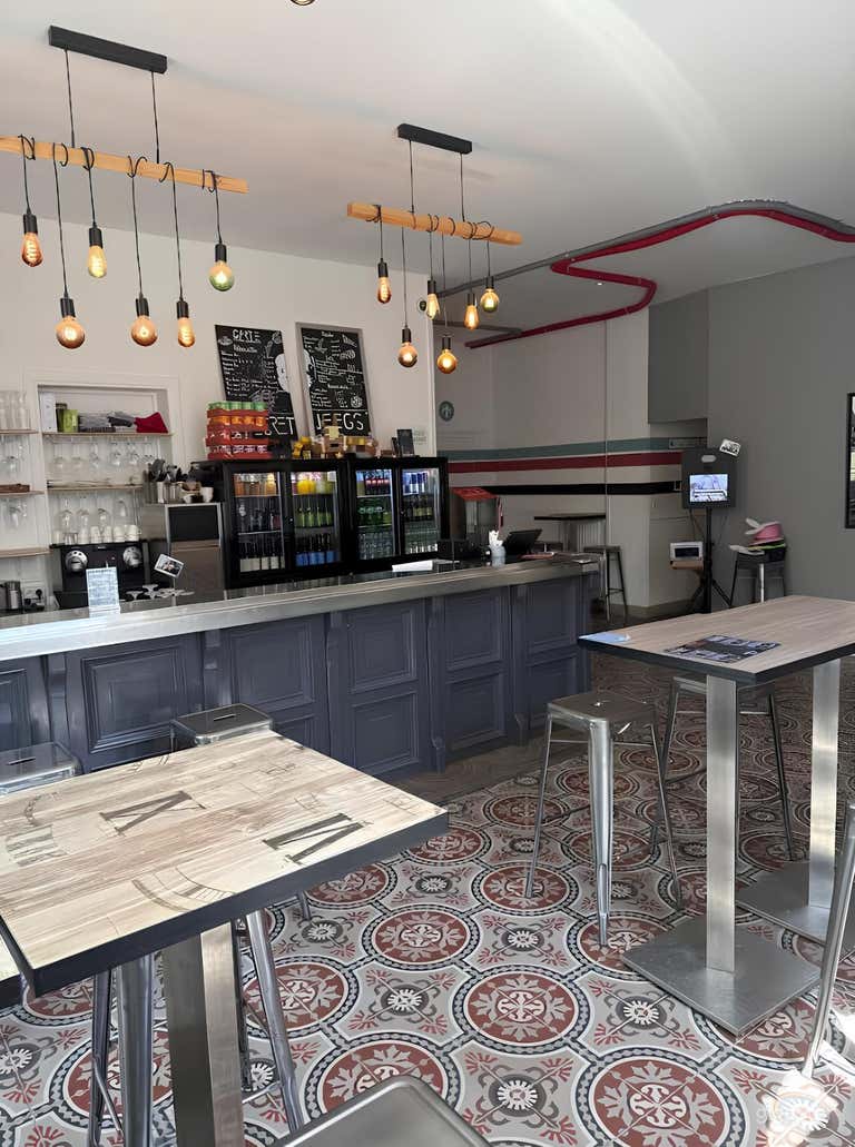  Espace bar confortable 
