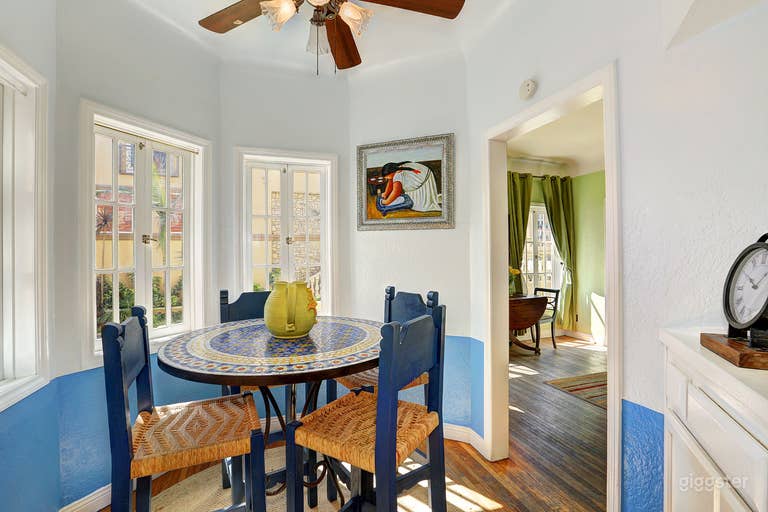  Beachfront Strand House with Rooftop Bar  