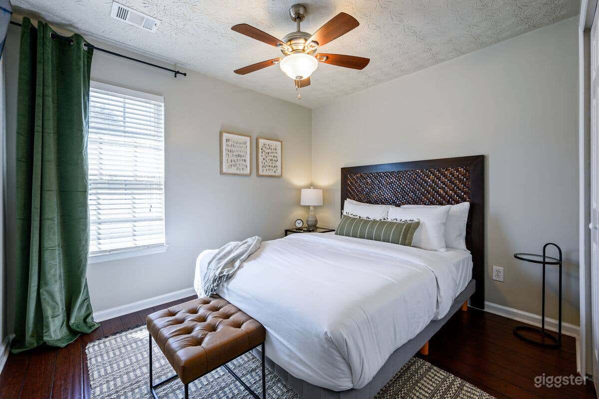 Stay In This Chic Townhome Near Olde Rope Mill Photo 4