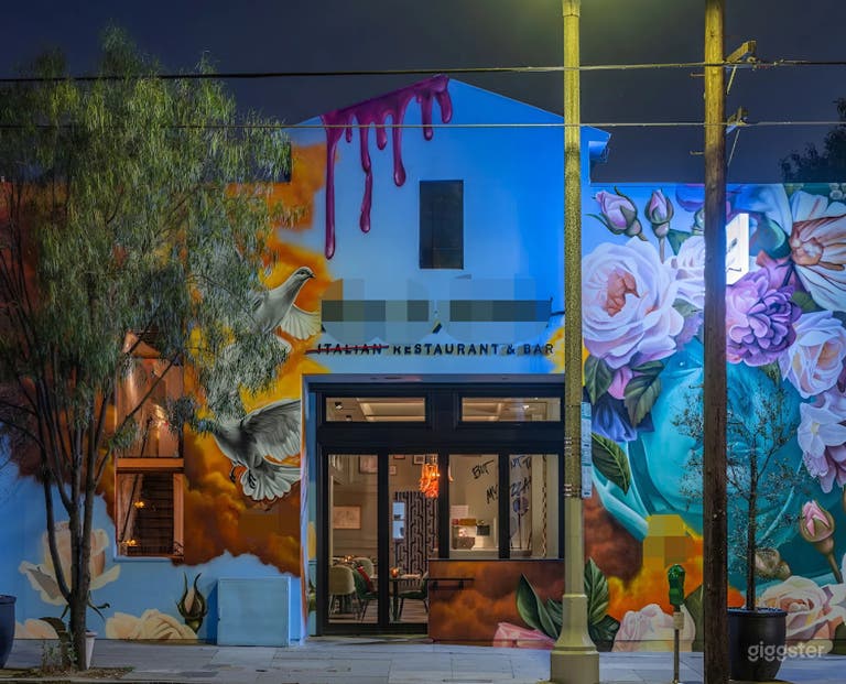  Vibrant Italian Restaurant Space in Hollywood 
