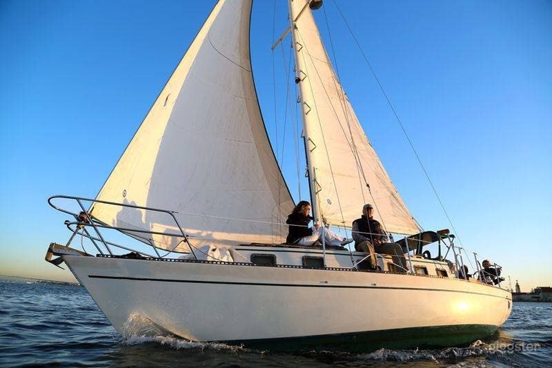 35" 1972 Ericsson Sailboat Photo 3