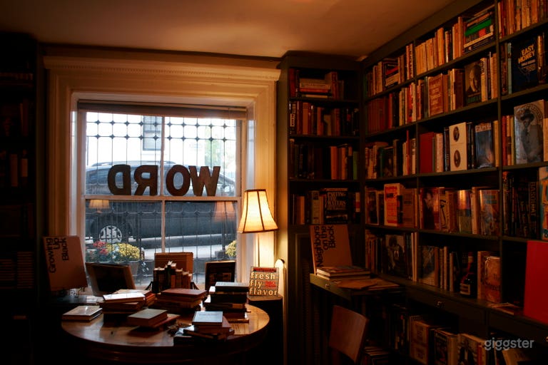  Specializing in African and African American history, art and literature. 