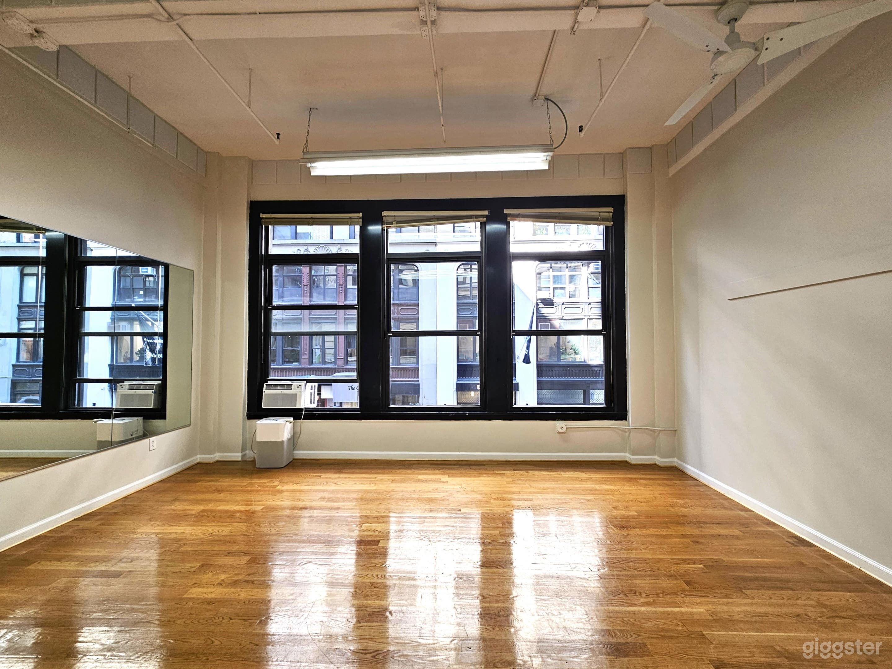 Cre8ive 2-5: Flexible Chelsea Space Photo 1