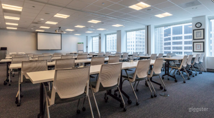 Fully-Loaded Conference Space With Views of The Loop in Chicago Photo 3