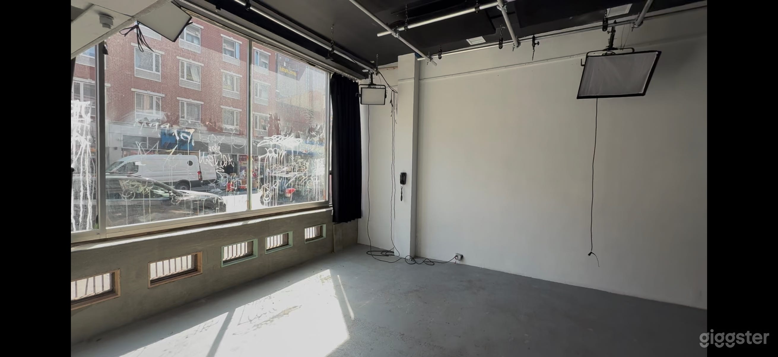 Multi purpose production and event space Photo 4