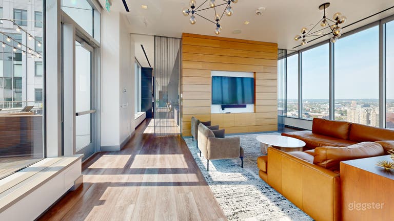  Panoramic Boston Views from 35th-Floor Event Space 