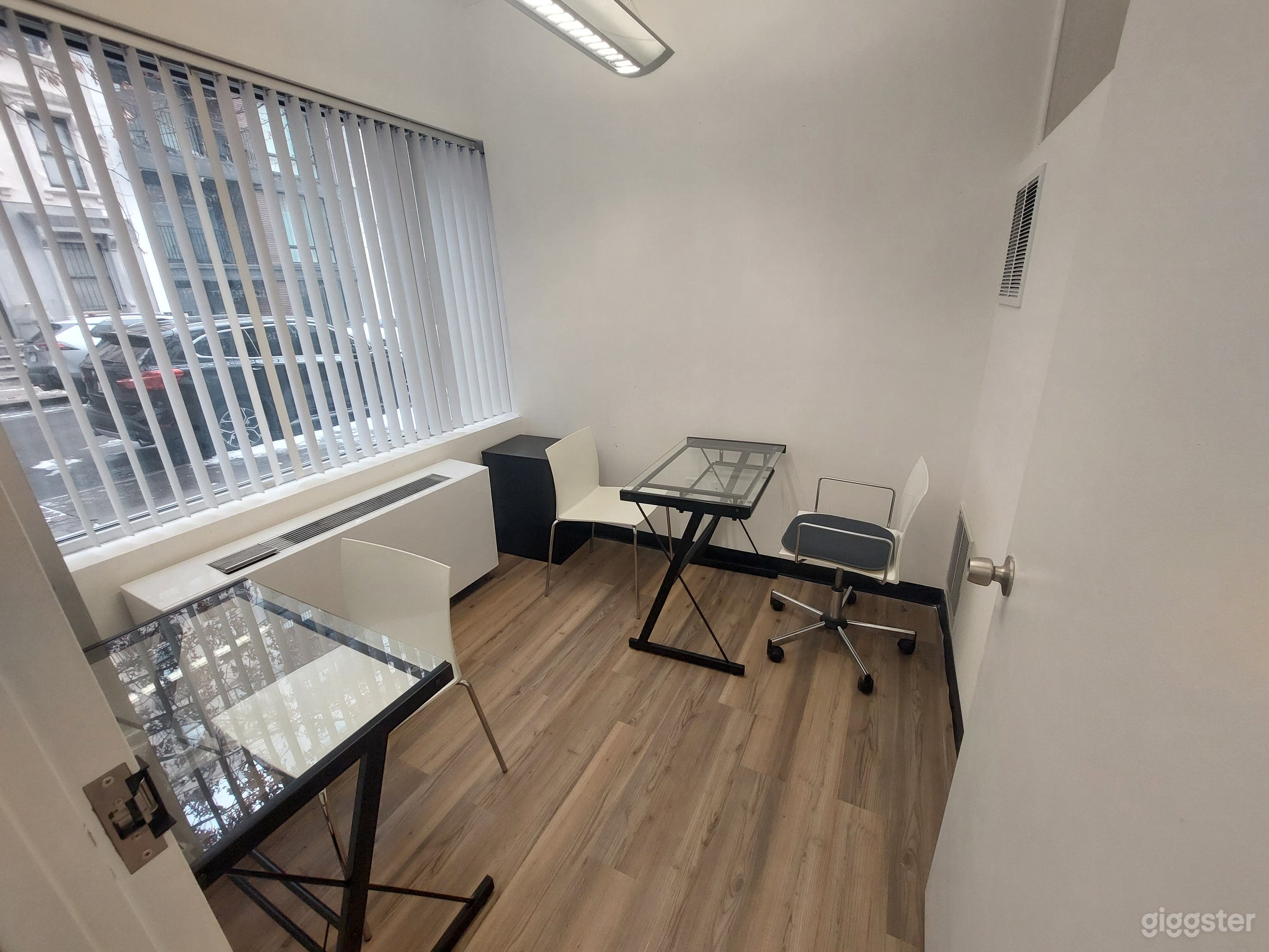 152-A: Private Office for 2 in Harlem Photo 1