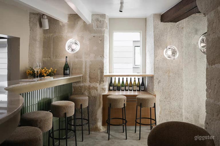  Intimate Champagne Cave in Historic Paris Heart 