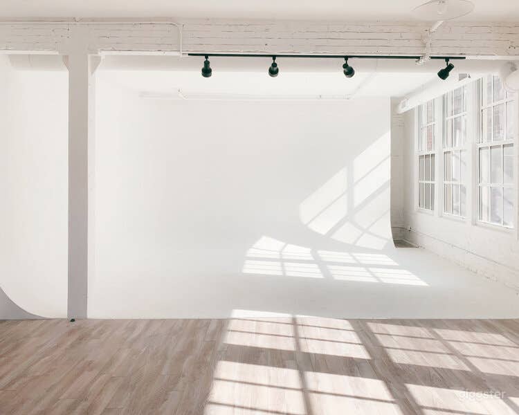 Creative Space in Downtown Baltimore - Studio 1 Photo 2