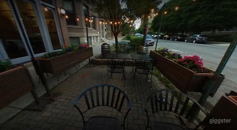  Open Air Outdoor Patio in Illinois 