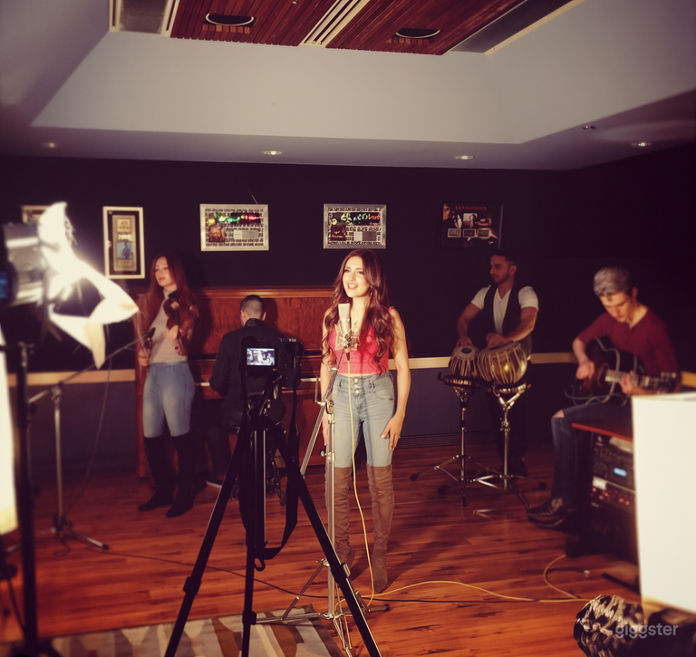 Spacious Recording Studio in Downtown Vancouver 
