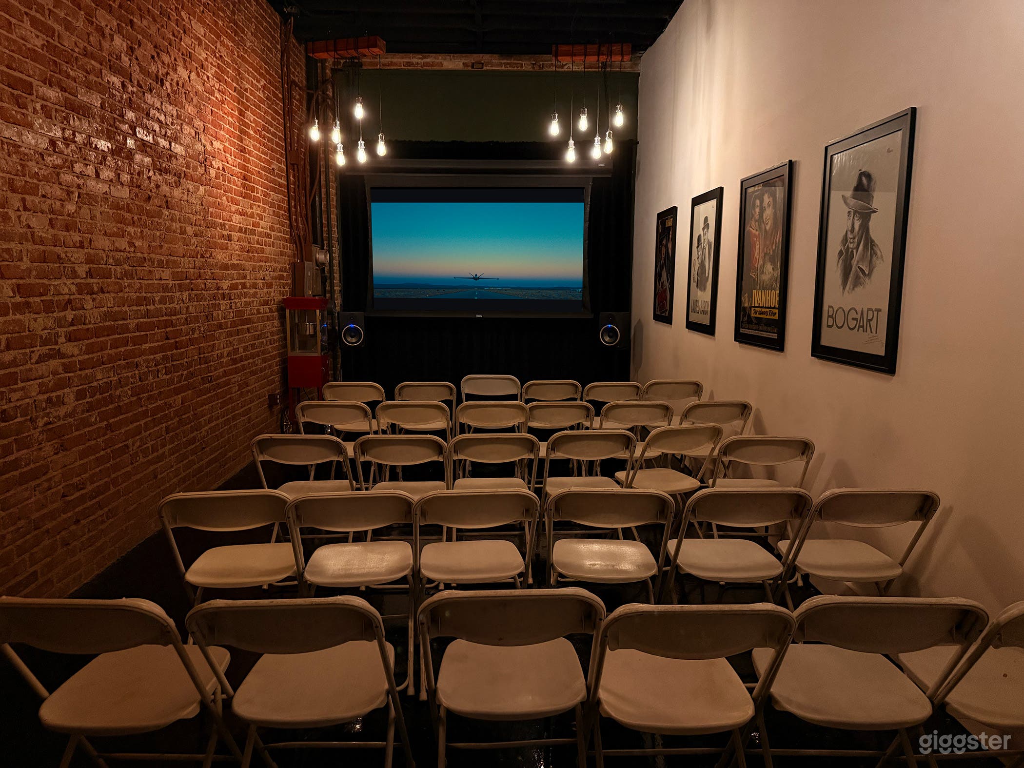 Screening room, meetings, casting, filming Photo 1