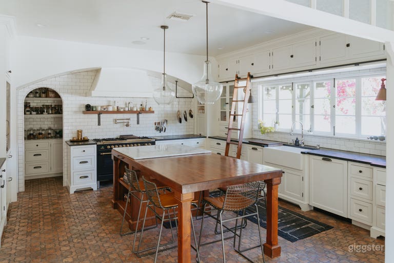  Kitchen, window opens completely to the backyard 