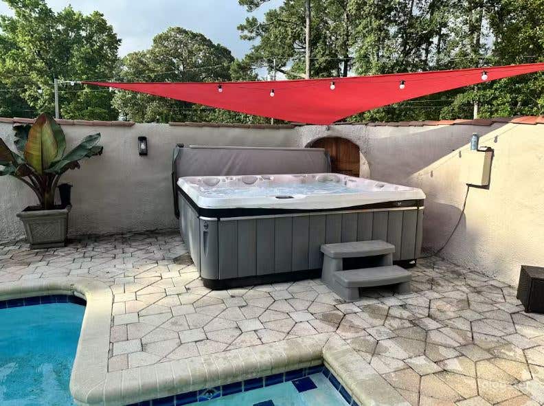  Spanish-style Pool Paradise Photo 3