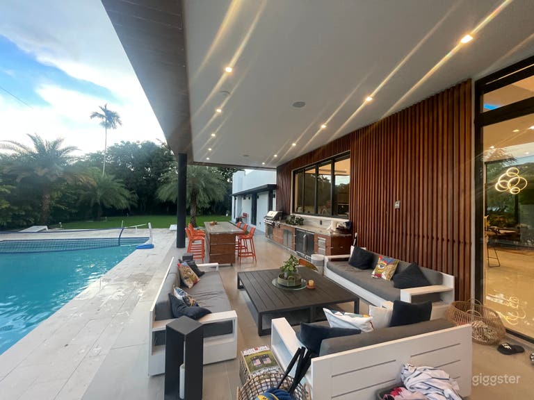  Modern house miami style 