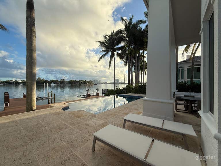  Waterfront Miami Beach Mansion with Modern Luxury Design 