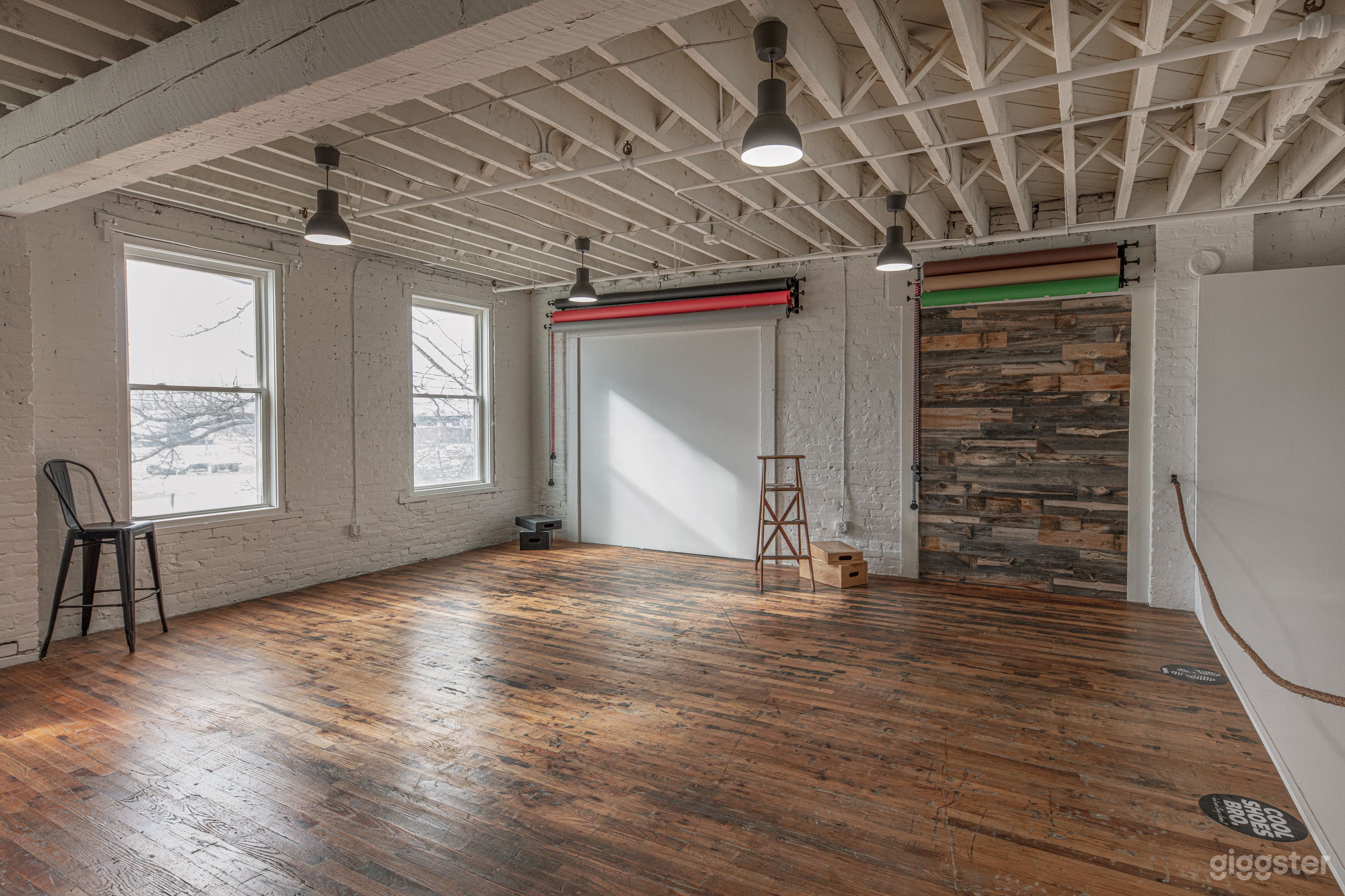 Urban Industrial Loft : Photography Studio Photo 3