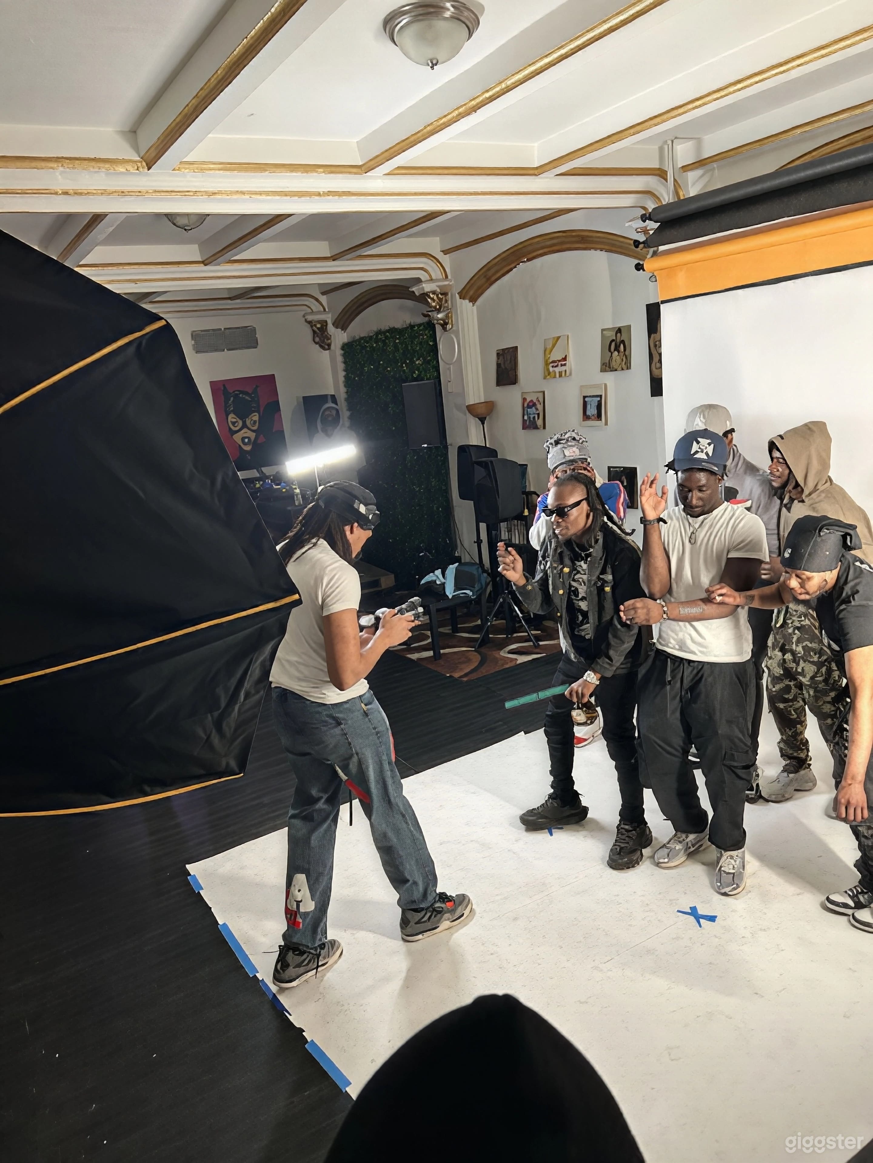 Cozy Photography Studio + Event Space Photo 3
