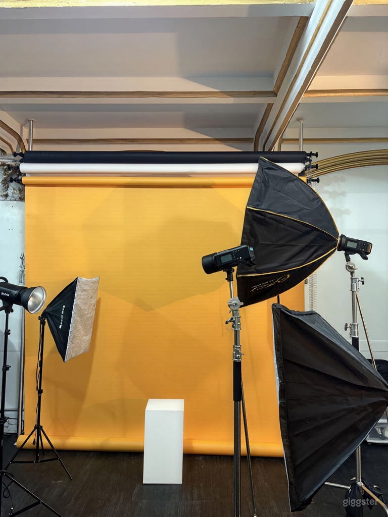  Cozy Photography Studio + Event Space 