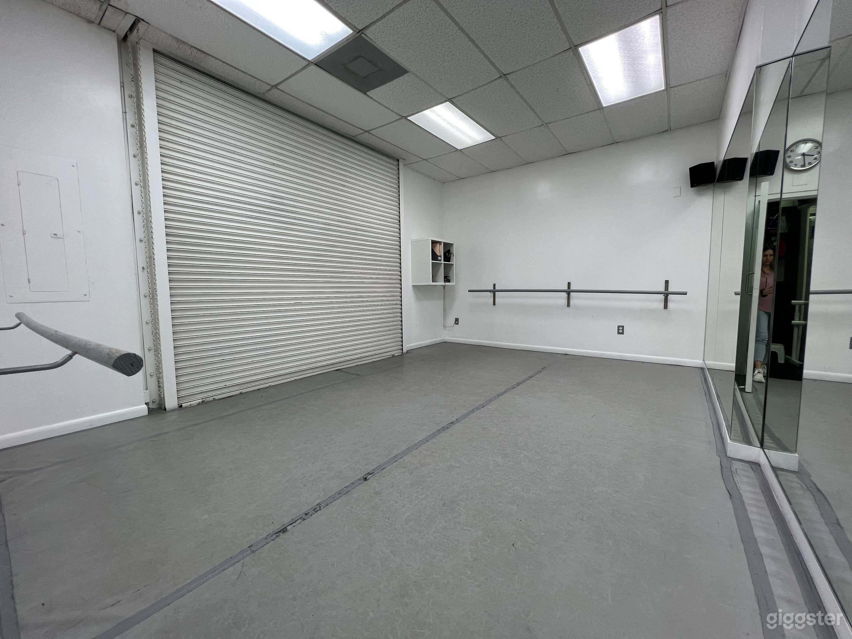 Dance Studio with Marley Floor, Mirrors and Sound System Photo 3