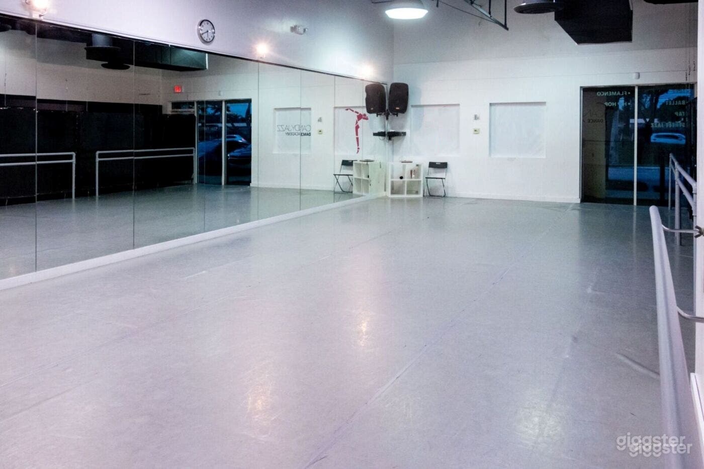 Dance Studio with Marley Floor, Mirrors and Sound System Photo 2