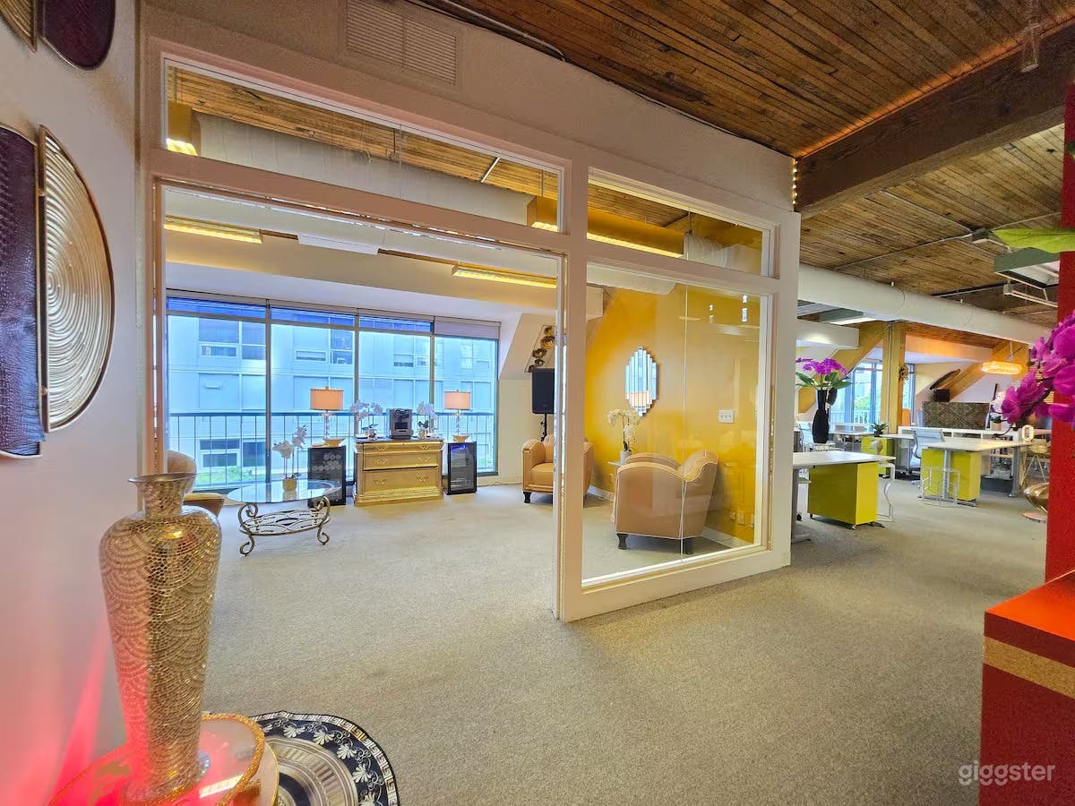 Entire Light-Filled Loft with Outdoor Patio Photo 1