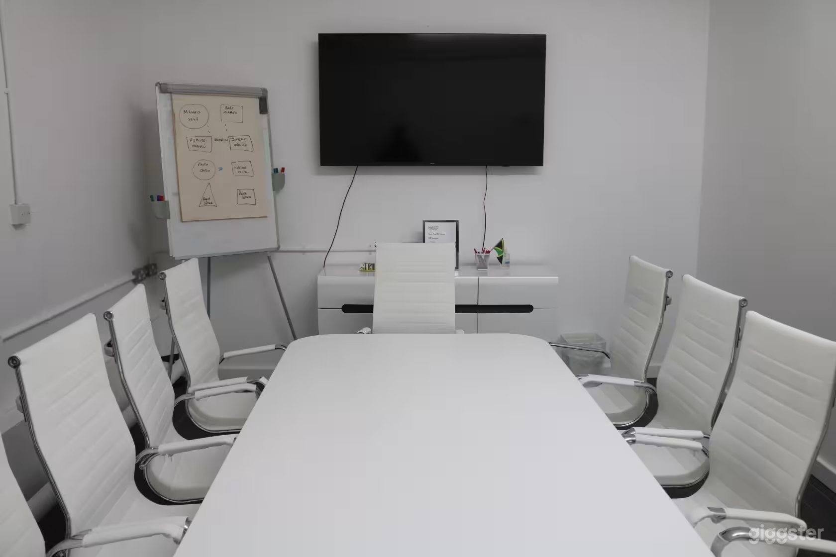 Futuristic Meeting Room Photo 3