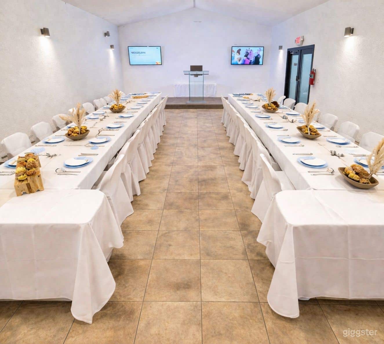 ✨ Mini Banquet Hall for Rent - Tampa Photo 1