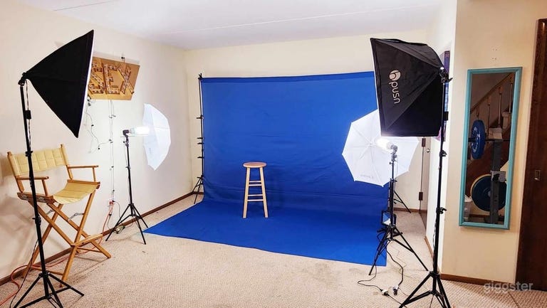  Podcast & Photography Studio 