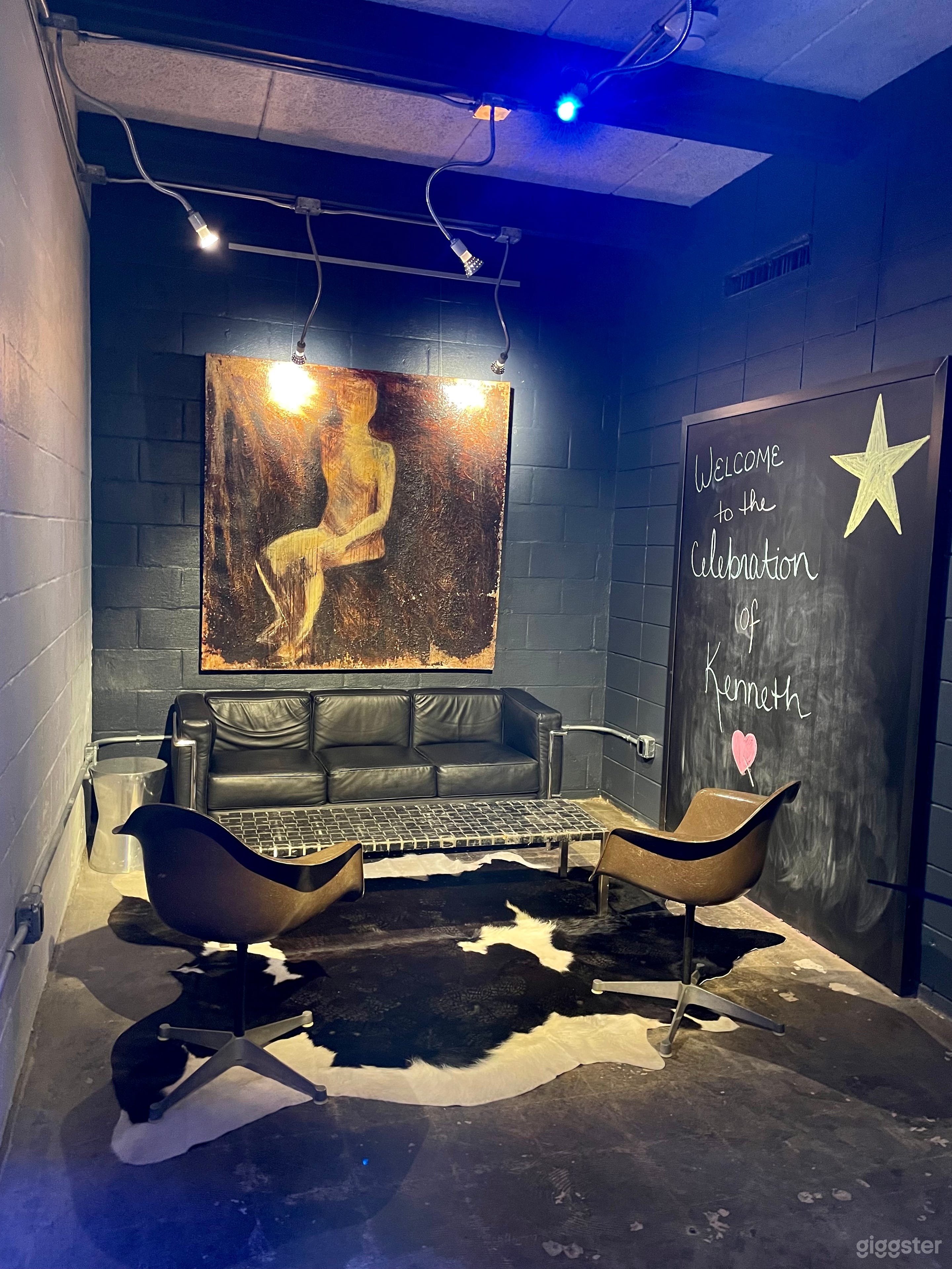 EVENTS + FILMING + PHOTOGRAPHY + MEETINGS + MEMORIAL SERVICES = WAREHOUSE 4,300 SF Photo 2