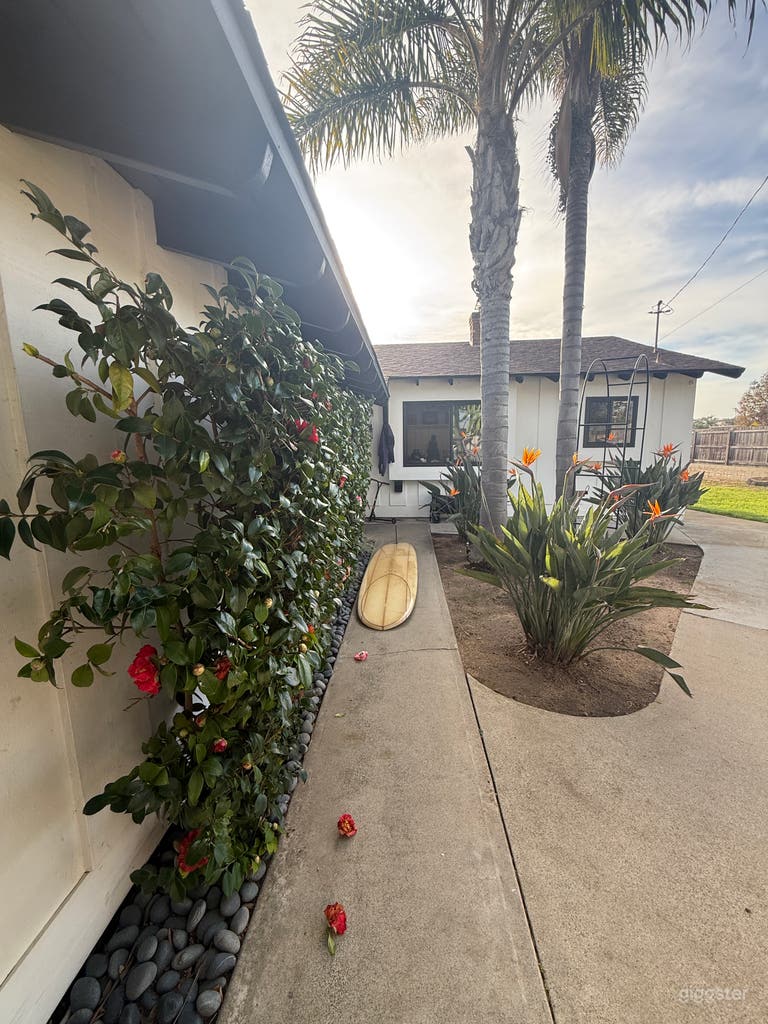  Leucadia Bungalow with giant yard 