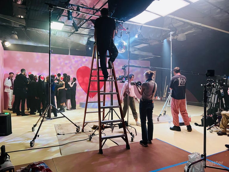  Music Video & Commercial Studio with amenity rooms 