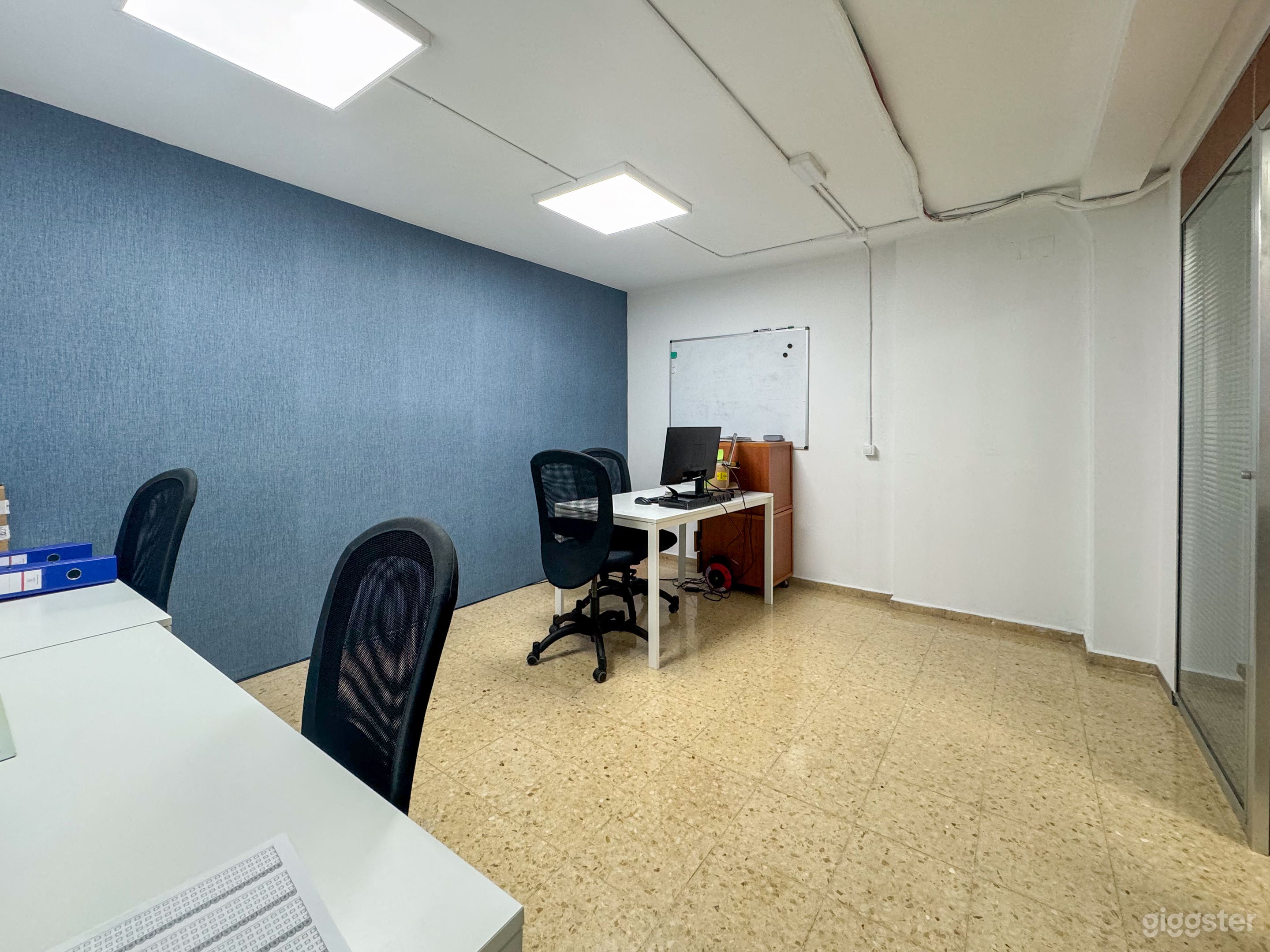 Espacio de Oficina Flexible Completamente Funcional (Compra Total) Foto 3