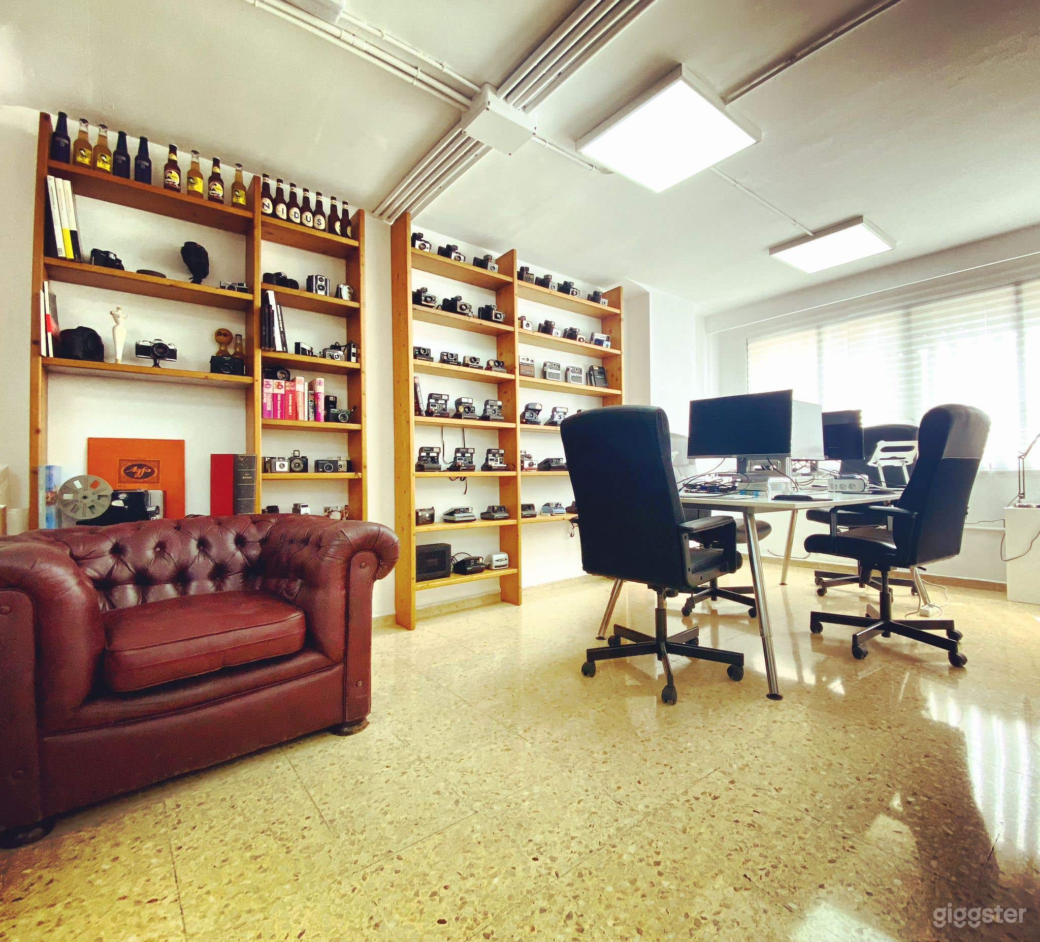 Espacio de Oficina Flexible Completamente Funcional (Compra Total) Foto 4