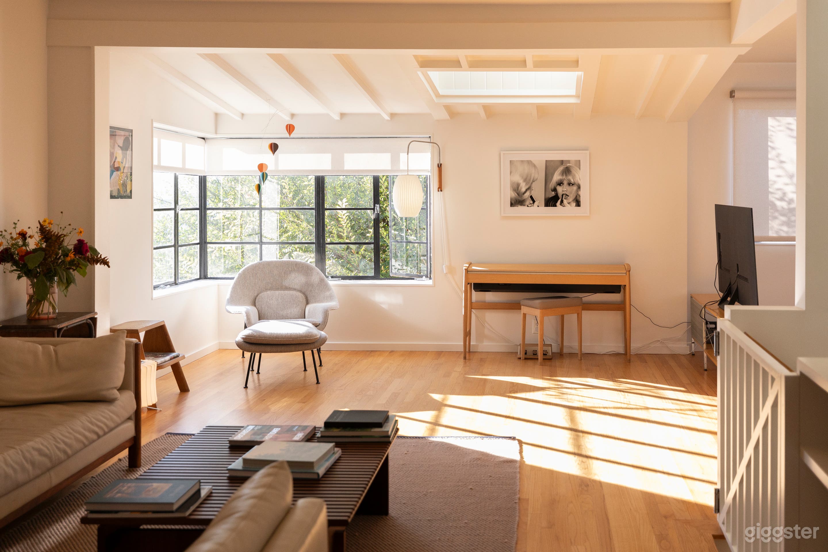 1927 Silver Lake Architectural Home – Sun-Filled, Production Photo 1