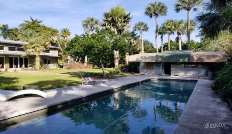  Piscine tropicale, jardin luxuriant et cascades 