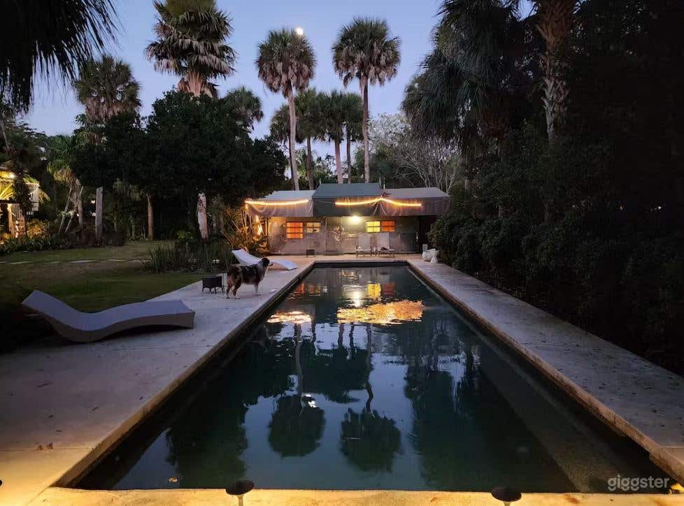 Tropical Pool, Lushly Landscaped Yard &amp; Waterfalls Photo 1