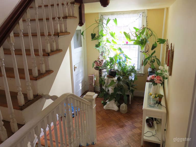  Spacious landing between first and second floors, morning light. 