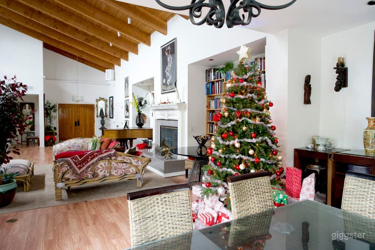  Huge Home close to Universal Studios 