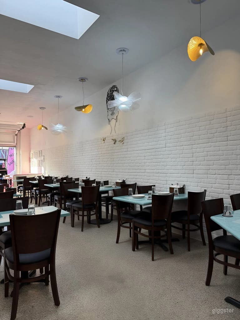 Location per Eventi Privati con Bar, AV e Layout Flessibili 
