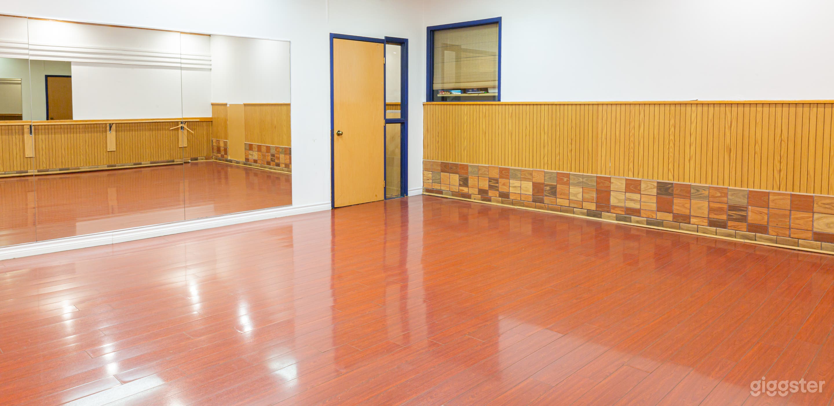 Dance Studio C for 15 People  Photo 2