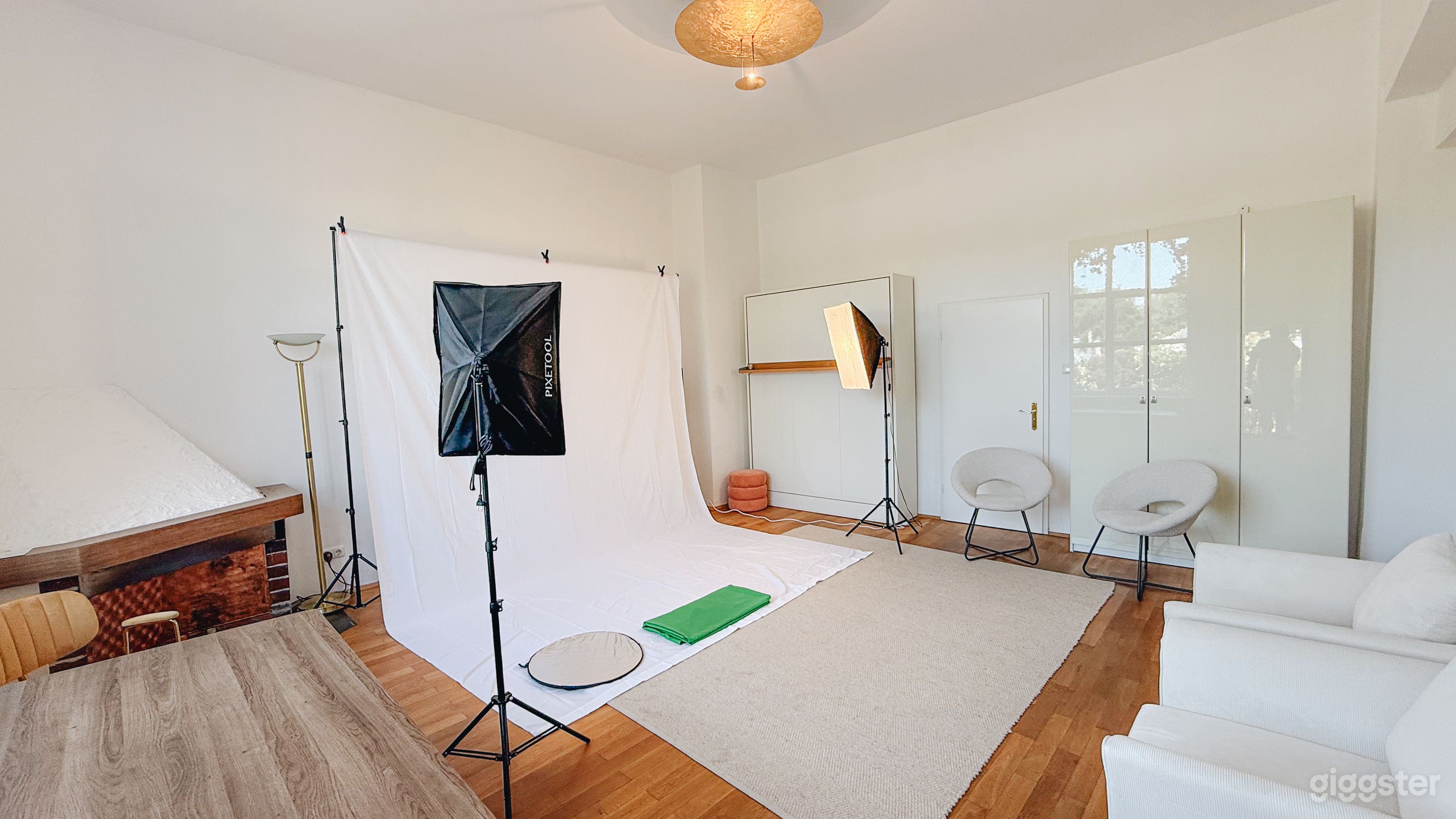 Dachgeschoss-Penthouse-Studio in München-Schwabing Foto 3